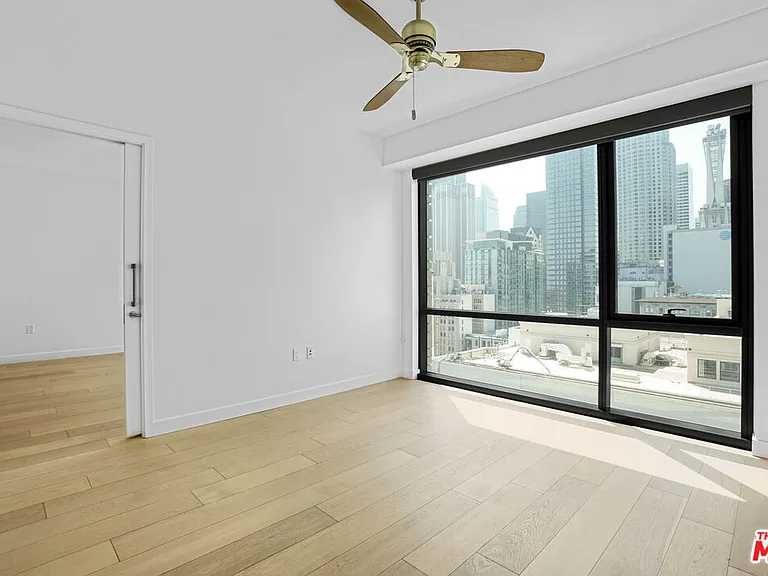 400 S Broadway Ave #1608 — Photo 31