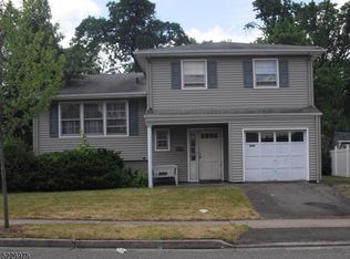 862 Rayhon Ter, Rahway, NJ 07065