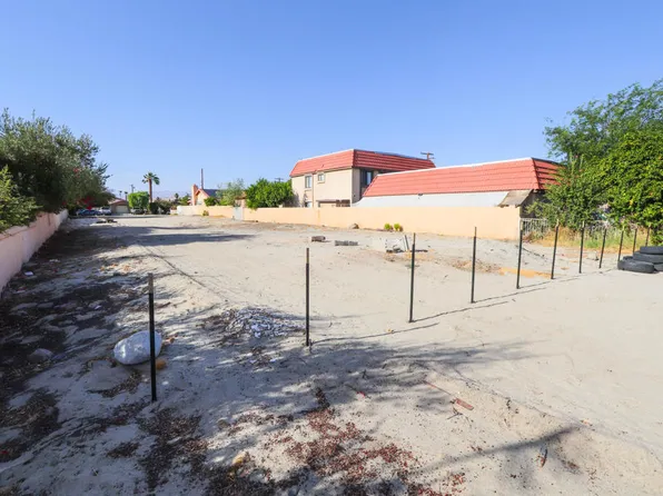 10 Ocotillo Rd, Cathedral City, CA 92234