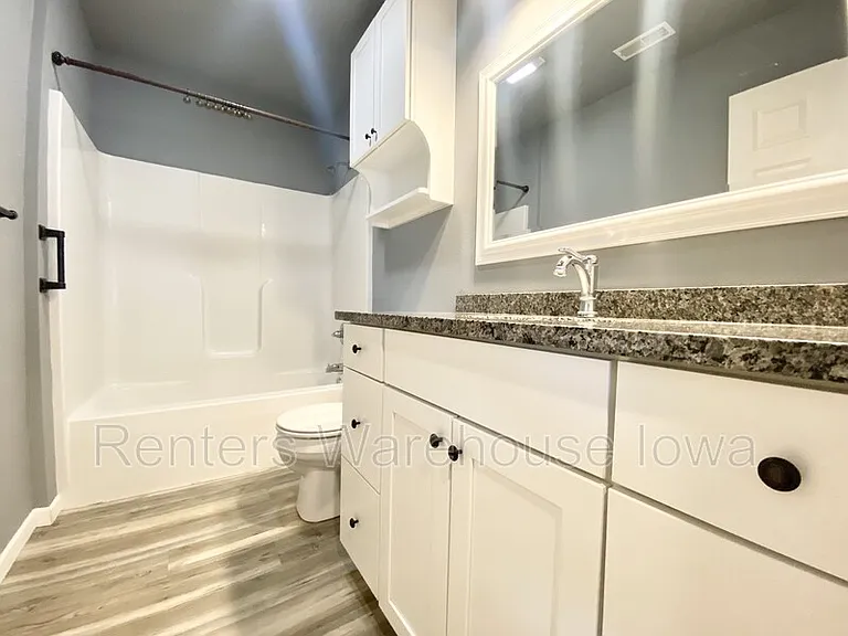 217 E Front St #B — Photo 9