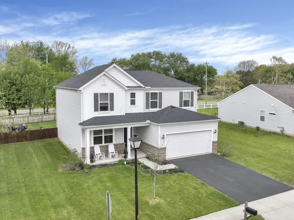 1138 Lake Forest Dr, Hebron, OH 43025
