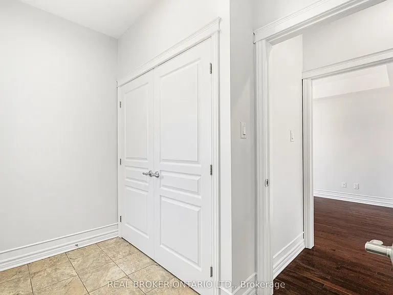 43 Claridge Dr — Photo 20