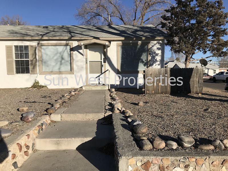 1st image of 402 N Auburn Ave