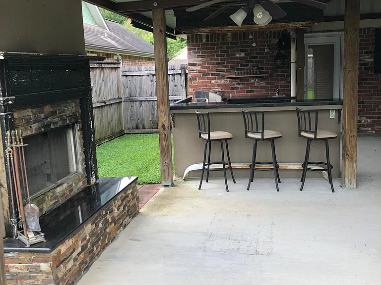 17764 Nine Oaks Ave — Photo 12