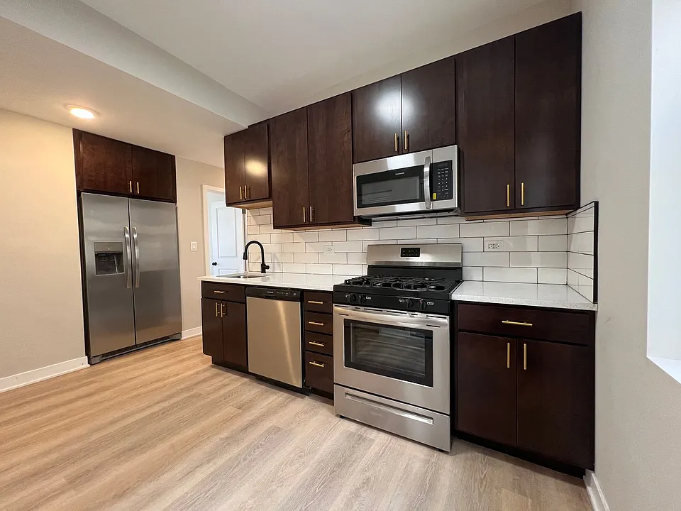 4054 N Central Park Ave #3607-09