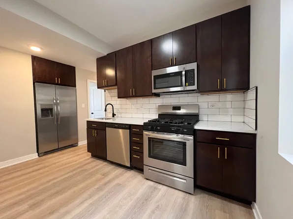 4054 N Central Park Ave #3607-09, Chicago, IL 60618
