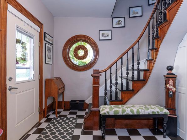 74 Mountain Street, Brighton, VT 05846