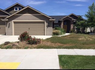4242 W Prickly Pear Dr, Eagle, ID 83616