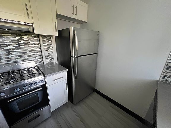 4th image of 73-23 194th St #1