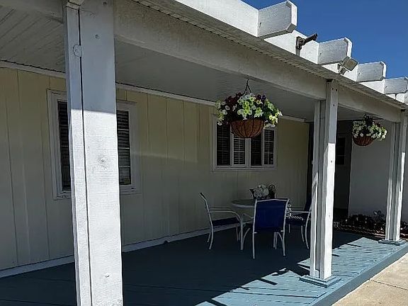 2nd image of 1534 Kiva Ln