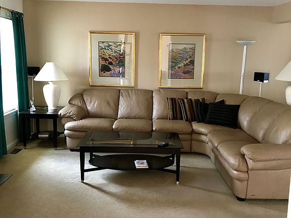 Liv Rm from Family Rm/Office