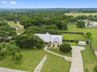 711 Liveoak Dr, Johnson City, TX 78636