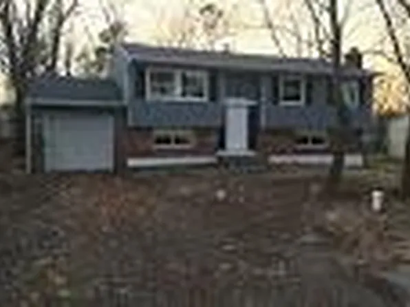 106 California Trl, Browns Mills, NJ 08015