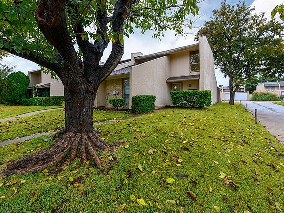 2nd image of 414 Arborview Dr
