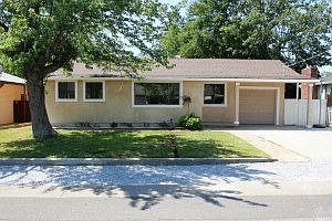 For Sale: 1104 C St, Redding, CA 96002