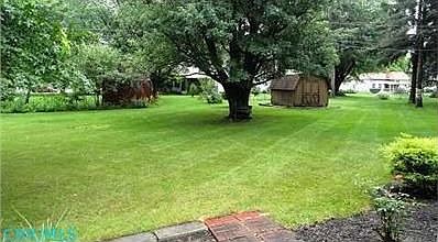 2nd image of 400 S Seffner Ave