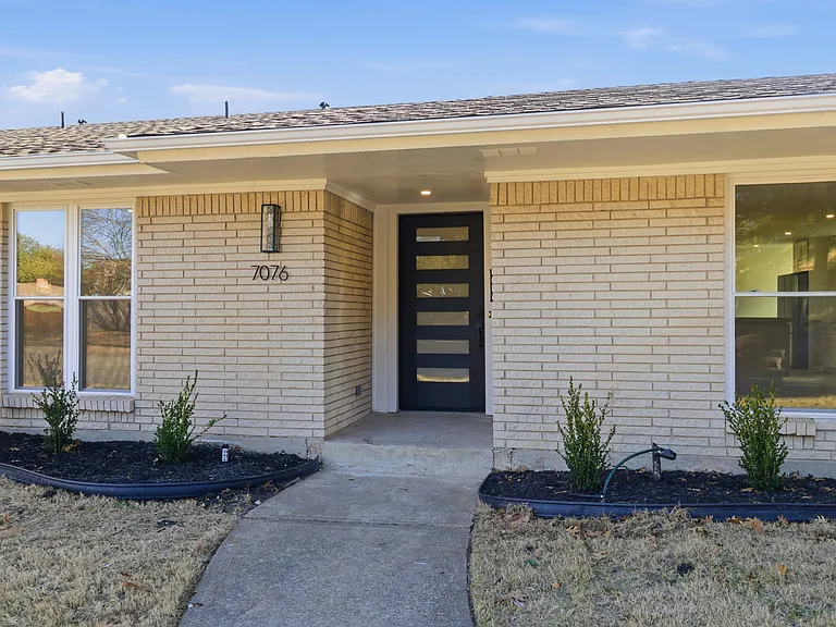 7076 Briarmeadow Dr — Photo 19