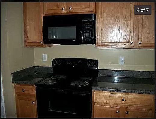 3rd image of 2018 Briar Creek Ct NE