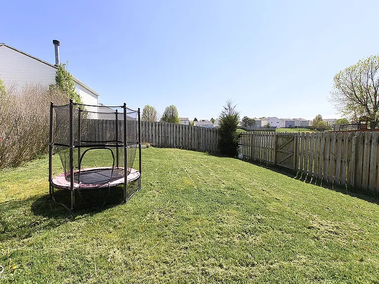 89 Winterwood Dr — Photo 10