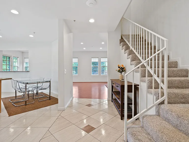3960 Pennsylvania Ave #108 — Photo 8