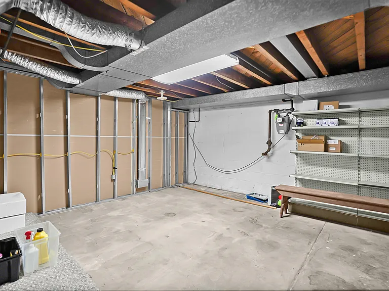 38 Carlson Ct — Photo 19