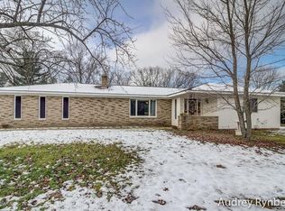 6425 S Centerline Rd, Newaygo, MI 49337
