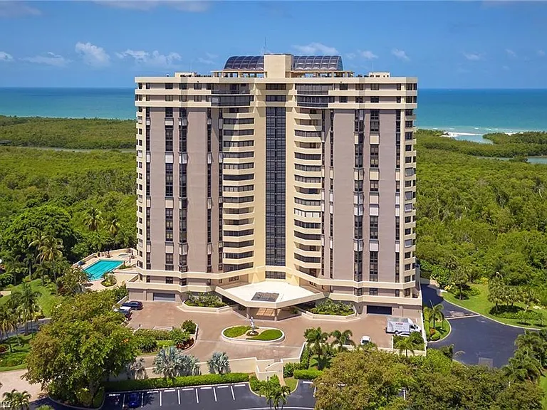 6001 Pelican Bay Blvd #1706 — Photo 4