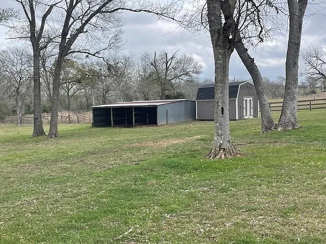 2944 Old Highway 36 Rd — Photo 16