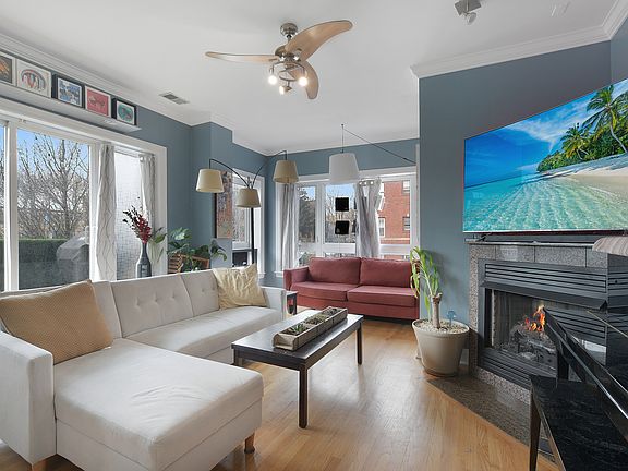 4th image of 1065 W Thorndale Ave APT 1