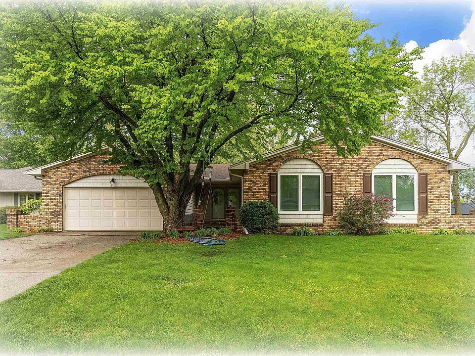 4450 N Newport Ct, Bettendorf, IA 52722 Zillow