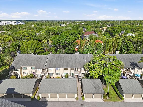 2nd image of 3163 Landmark Dr APT 615