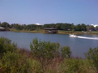 38 N Waterview Dr, Palm Coast, FL 32137