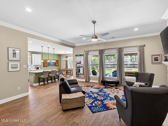 5th image of 11685 Brookstone Dr