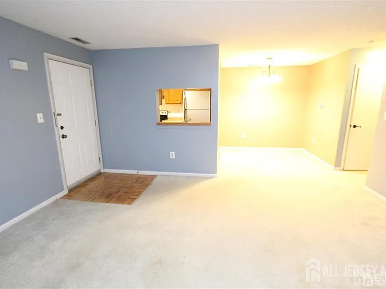 1508 Ravens Crest Dr — Photo 4