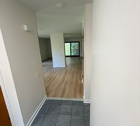 Entrance to Living Area from Foyer