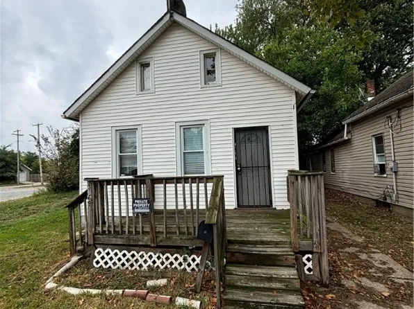 3269 W 32nd St, Cleveland, OH 44109