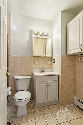 Rented by Cooper & Cooper Real Estate | media 21