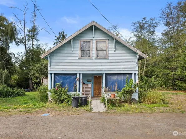 518 Seventh Street, Raymond, WA 98577