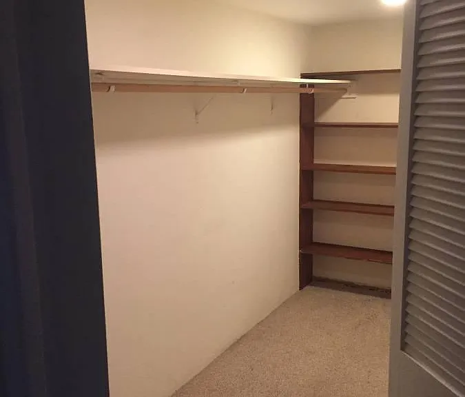 Walk in Closet