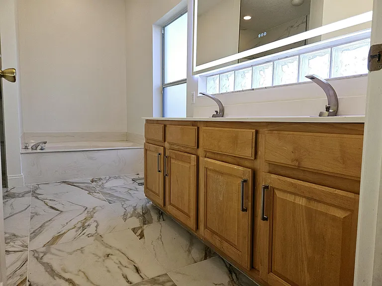 1105 Anchor Point — Photo 11