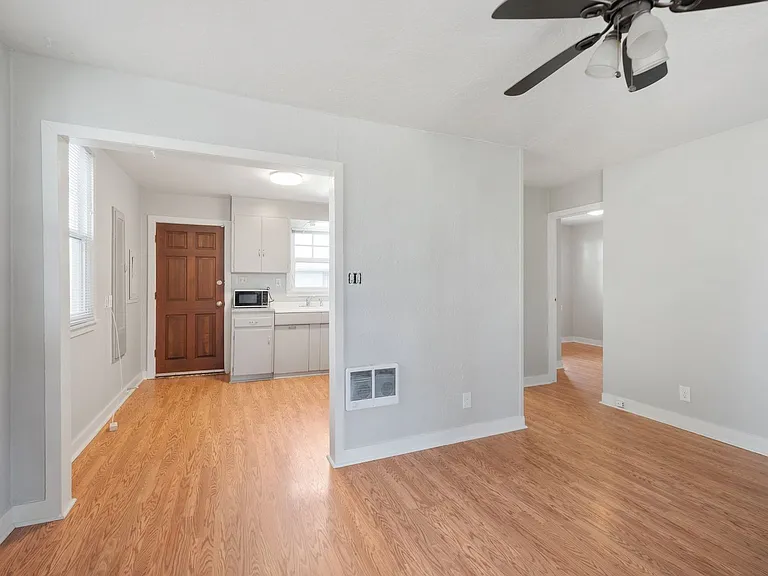 6832 SE 50th Ave — Photo 9