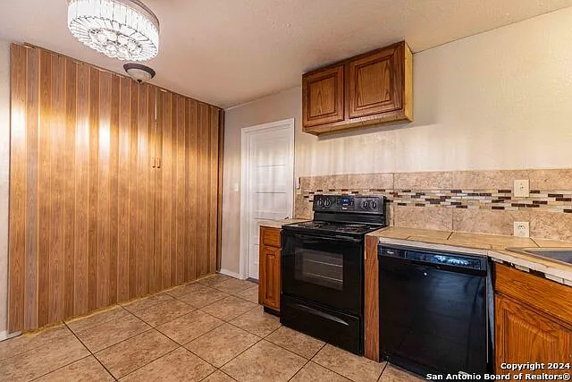 120 Nelson Ave — Photo 11