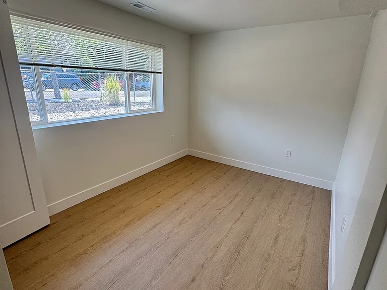 1838 W New York Dr — Photo 29