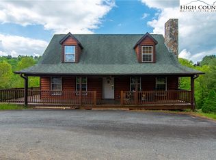 260 New Ridge Ln, Piney Creek, NC 28663