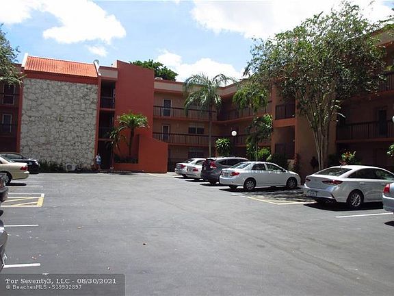 3rd image of 3090 Holiday Springs Blvd APT 309