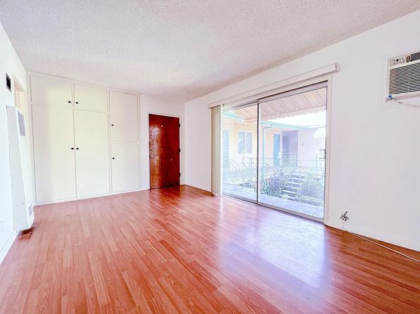 3002 Honolulu Ave APT 13