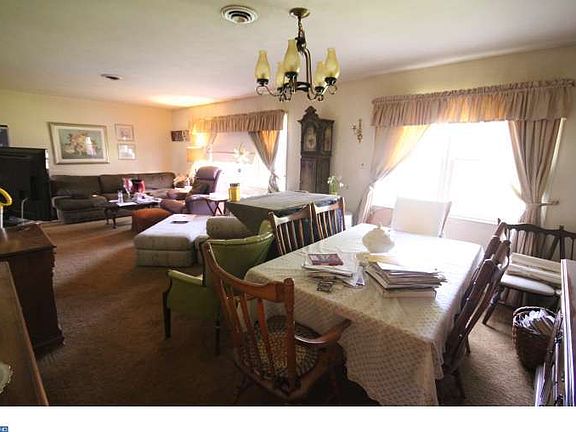 3rd image of 310 Glenn Ave