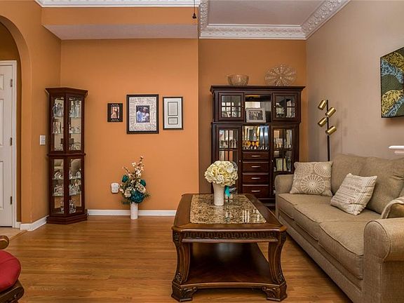 5th image of 1504 Lago Vista Blvd