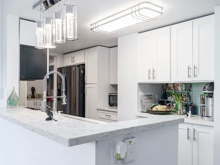 1022 Prospect St #807D — Photo 1