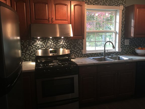 4th image of 3175 Holden Dr NE